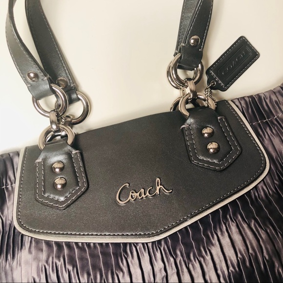 COACH Ashley Carryall Bag - Picture 3 of 9